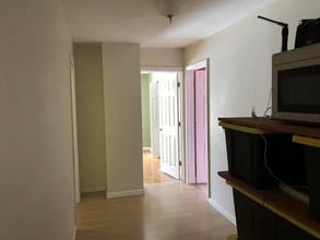 17 Potter Ave, Unit #2 in Granville, NY - Foto de edificio - Building Photo