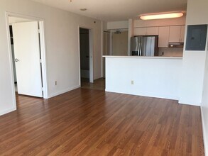 215 N King St in Honolulu, HI - Building Photo - Building Photo