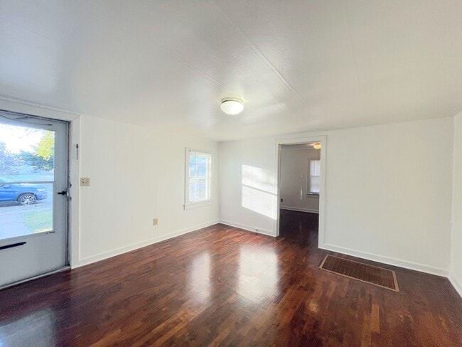 1312 Prairie St in Hutchinson, KS - Building Photo - Building Photo