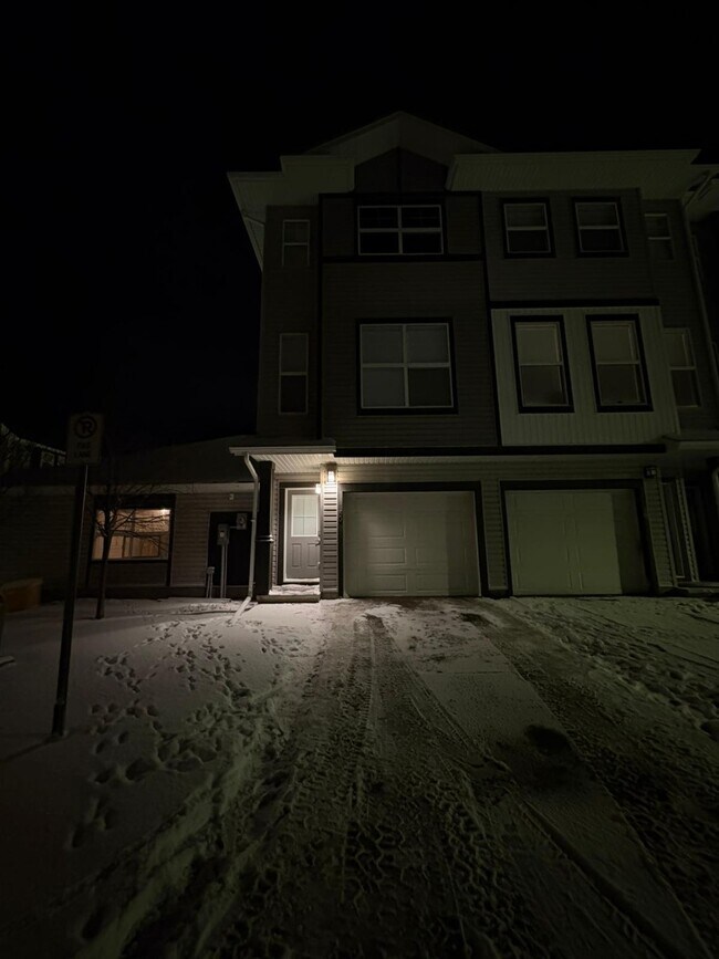 50 Legacy Path SE in Calgary, AB - Building Photo - Building Photo