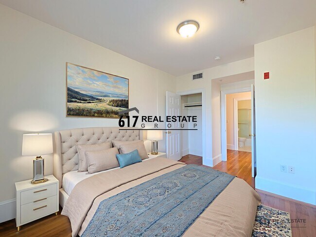 881 Mass Ave. Unit 34 in Cambridge, MA - Foto de edificio - Building Photo