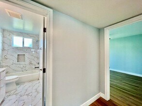 2012 S Bedford St in Los Angeles, CA - Building Photo - Building Photo