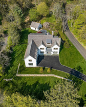 273 Riversville Rd in Greenwich, CT - Building Photo - Building Photo