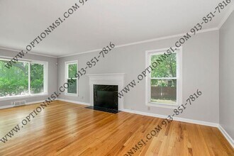 6820 Wornall Rd in Kansas City, MO - Building Photo - Building Photo