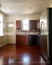 2133 Reed St in Philadelphia, PA - Building Photo - Building Photo