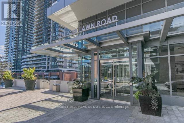 10-1310 Park Lawn Rd in Toronto, ON - Building Photo