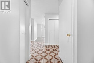 45 Silverstone Dr in Toronto, ON - Building Photo - Building Photo