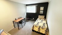 The Oaks Apartments in East Lansing, MI - Building Photo - Building Photo