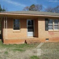 257 Dogwood Club Rd in Spartanburg, SC - Building Photo
