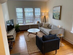 3508 Dupont Ave S in Minneapolis, MN - Building Photo - Interior Photo