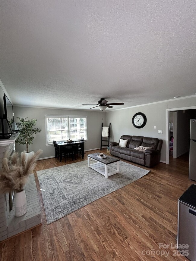 6317 Morehead Rd in Harrisburg, NC - Building Photo - Building Photo