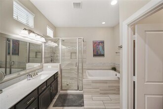 3102 Mitchell Landing Ct in Houston, TX - Building Photo - Building Photo