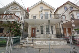 341 Summer Ave, Unit 2 in Newark, NJ - Building Photo