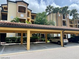 9584 Trevi Ct, Unit 5223 in Naples, FL - Building Photo
