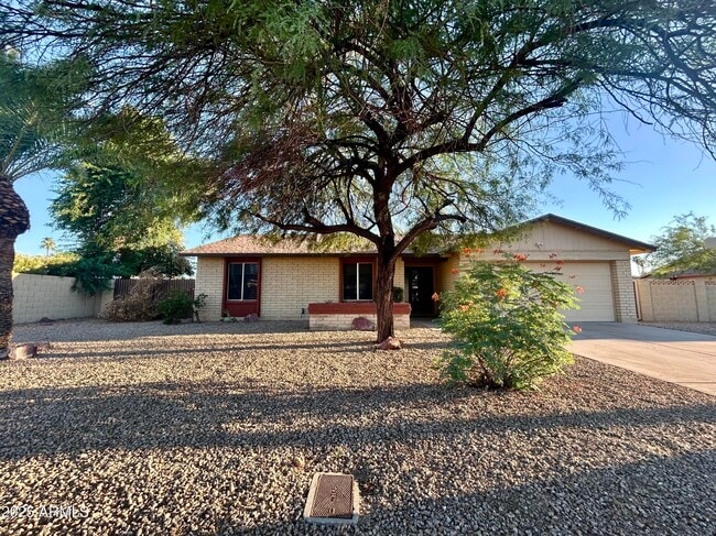 property at 6541 E Aire Libre Ln