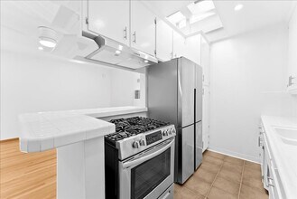 1739 Washington Way in Los Angeles, CA - Building Photo - Building Photo