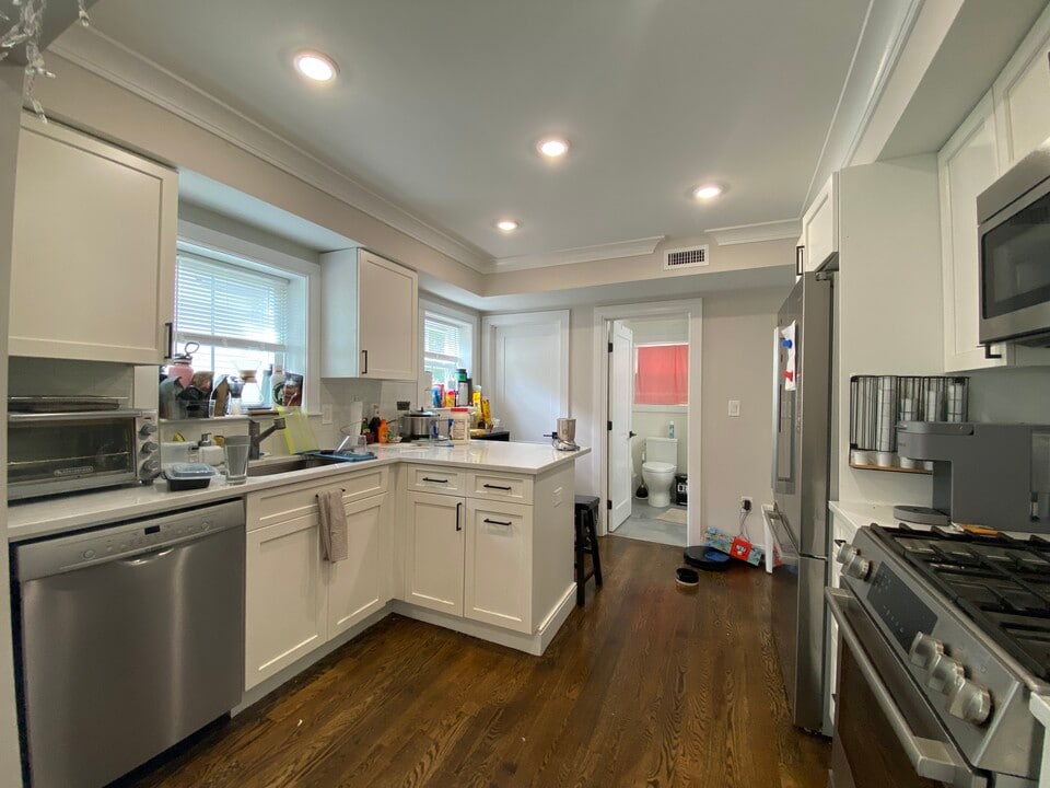 13 Pomeroy St, Unit 1 in Boston, MA - Building Photo