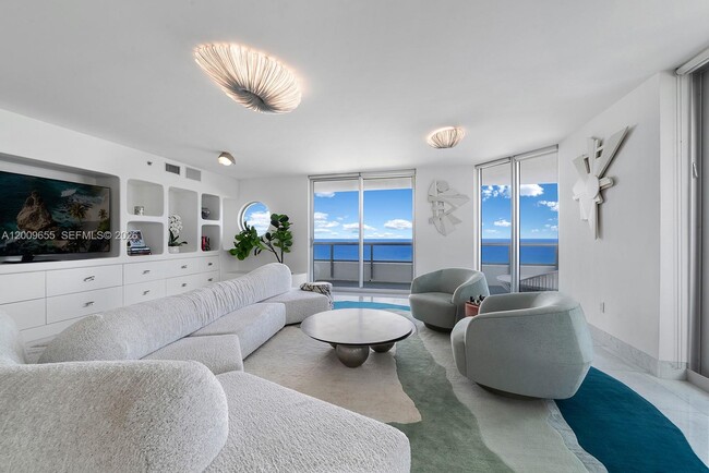 5801 Collins Ave in Miami Beach, FL - Building Photo - Building Photo