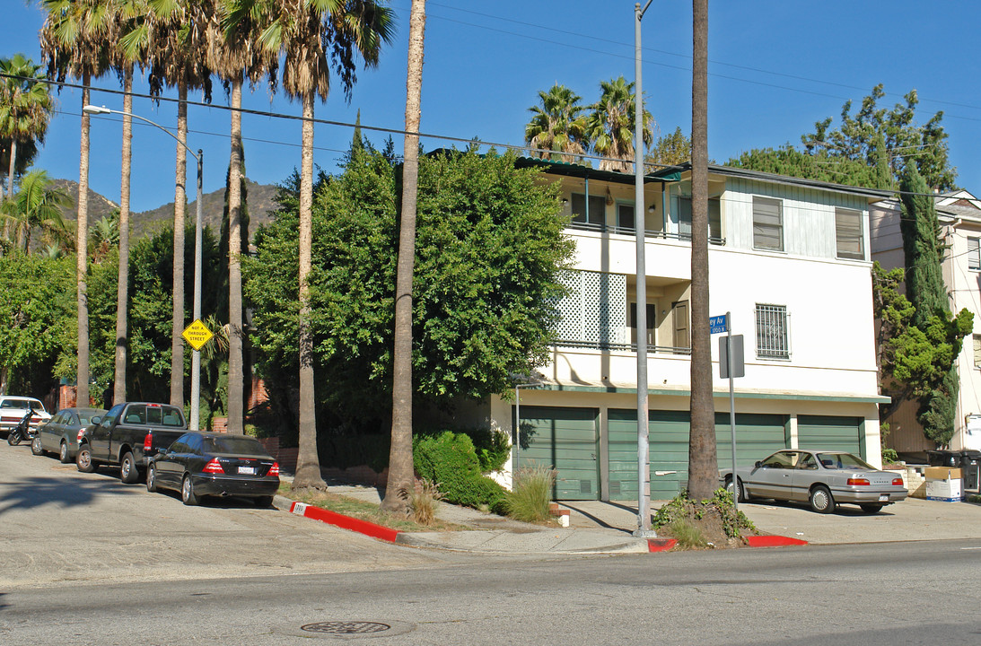 1706 N Stanley Ave in West Hollywood, CA - Foto de edificio