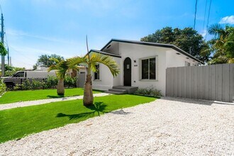144 NW 41st St in Miami, FL - Building Photo - Building Photo