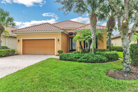 9118 Limestone Ln in Naples, FL - Building Photo - Building Photo