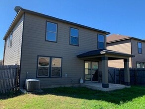 4507 Stetson View in San Antonio, TX - Building Photo - Building Photo
