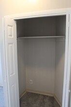 1101 Elm St-Unit -202 in Manchester, NH - Building Photo - Building Photo