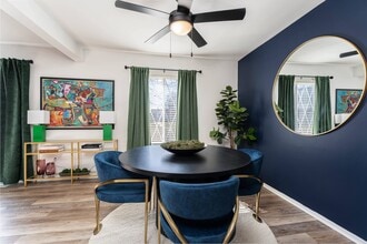 The Crossroads At Southfield Apartments in Southfield, MI - Foto de edificio - Building Photo
