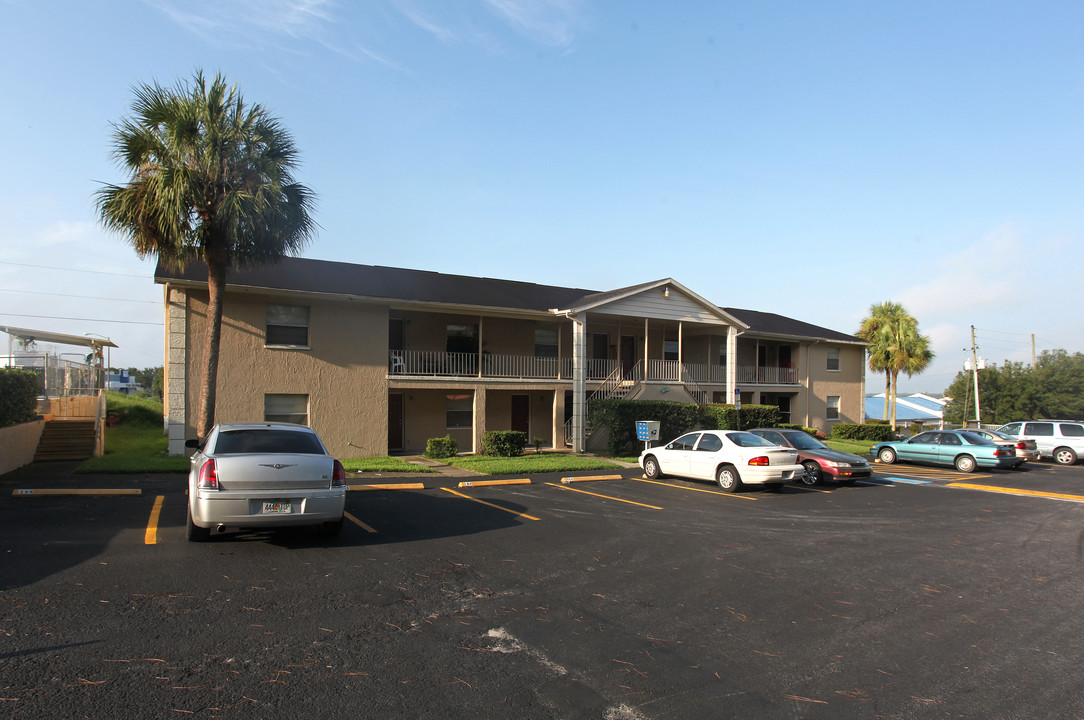 Townview Apartments in Zephyrhills, FL - Building Photo