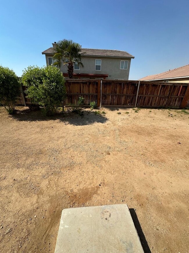 12921 Arvila Dr in Victorville, CA - Building Photo - Building Photo