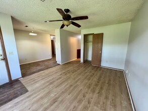 2417 W Mary Dr in Fayetteville, AR - Building Photo - Building Photo