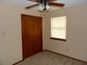 111 SE Trenton Rd in Lawton, OK - Building Photo - Building Photo