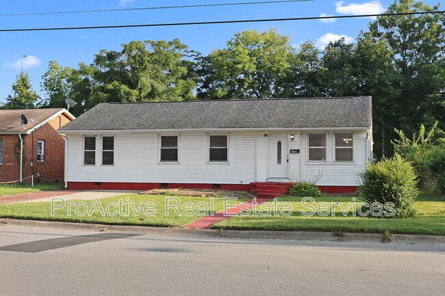 property at 905 Tifton St