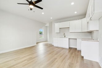 3406 Jackson Ave in New Orleans, LA - Building Photo - Building Photo
