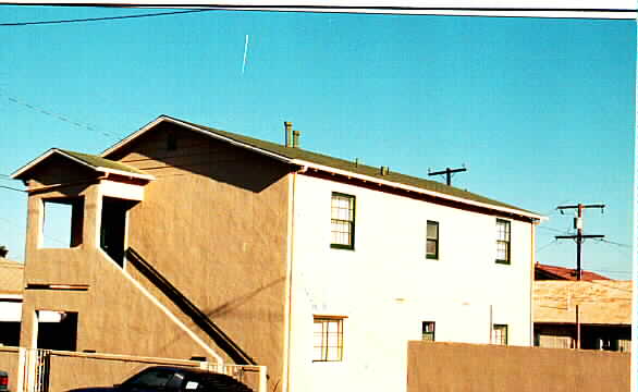 2469-2471 Lomita St in Camarillo, CA - Building Photo - Building Photo