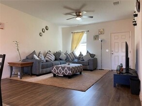 19100 George Norris Dr in Manor, TX - Building Photo - Building Photo