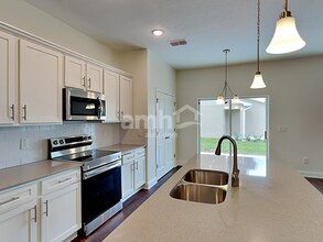 6213 Little Blf Cir in Mascotte, FL - Building Photo - Building Photo