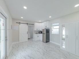 3360 SW 24th Ter in Miami, FL - Building Photo