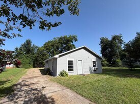 103 Tennessee St in Monroe, LA - Building Photo