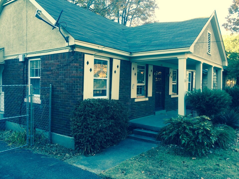 585 N Avalon St in Memphis, TN - Foto de edificio