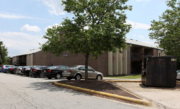 Central Campus Apartments in Durham, NC - Building Photo - Building Photo