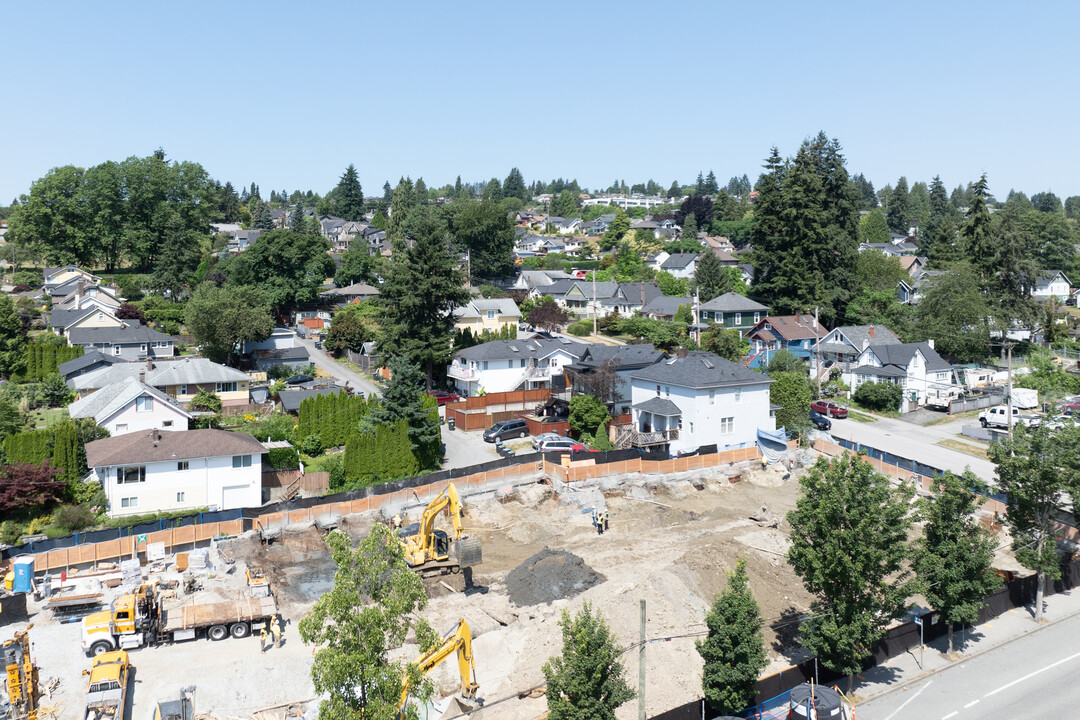 153 Columbia St E in New Westminster, BC - Building Photo