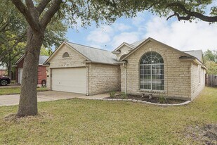 Spacious & comfy Willow Run home by Mills Pond in Austin, TX - Building Photo