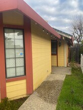 1330 Puebla Way in Roseville, CA - Building Photo - Building Photo