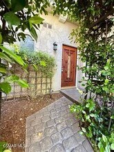 29715 Windsong Ln in Agoura Hills, CA - Building Photo - Building Photo