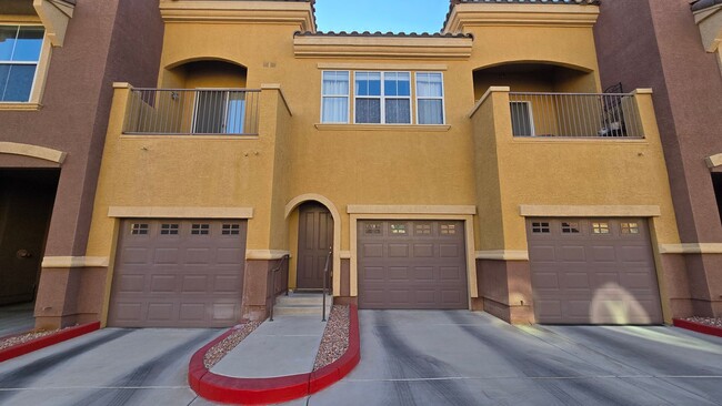 3975 N Hualapai Way in Las Vegas, NV - Building Photo - Building Photo