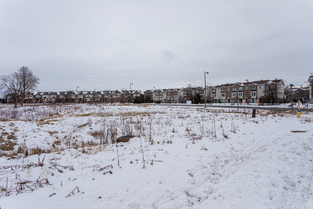 Centrepointe Collective in Nepean, ON - Building Photo