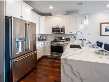 511 Broadway in Somerville, MA - Foto de edificio - Building Photo