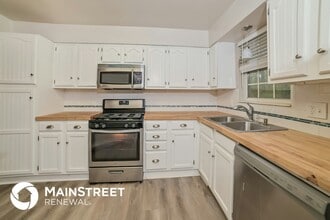 165 Cedar Cir in Powell, TN - Building Photo - Building Photo