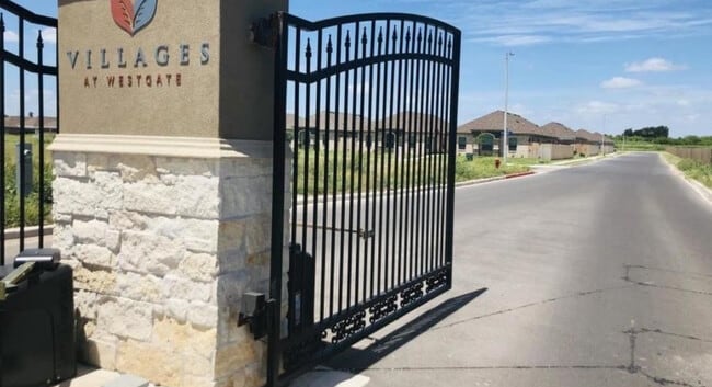 1804 Jackson St, Unit 4 in Weslaco, TX - Building Photo - Building Photo